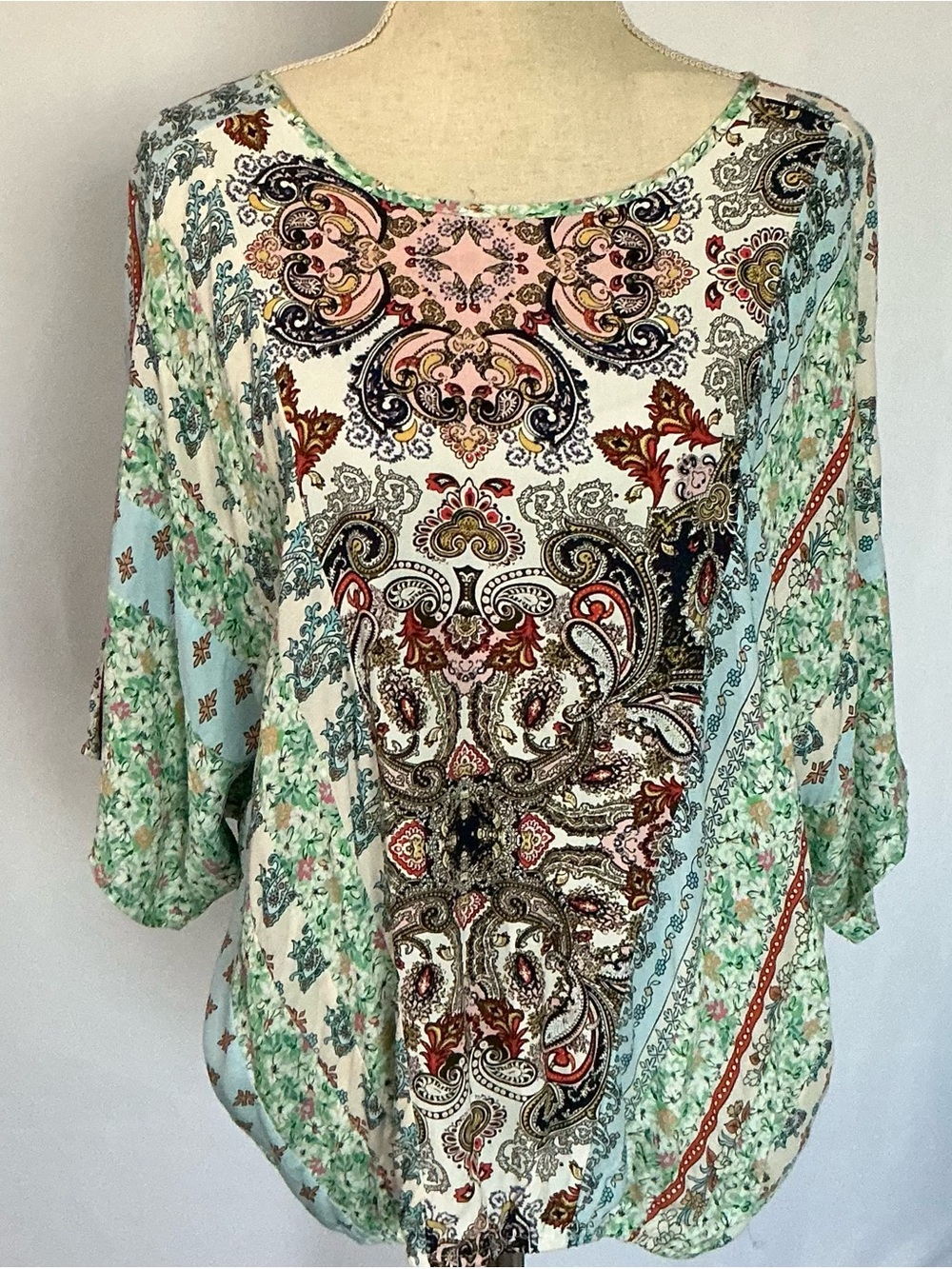 NWT GiGiO USA Mixed Paisley Floral Boho Tunic Top Medium